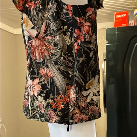 ANTONIO MELANI Black Floral Ruffle Blouse - Picture 5 of 5